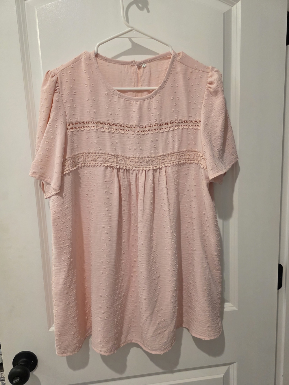 Women's Blush Pink Crochet-Trim Short Sleeve Top